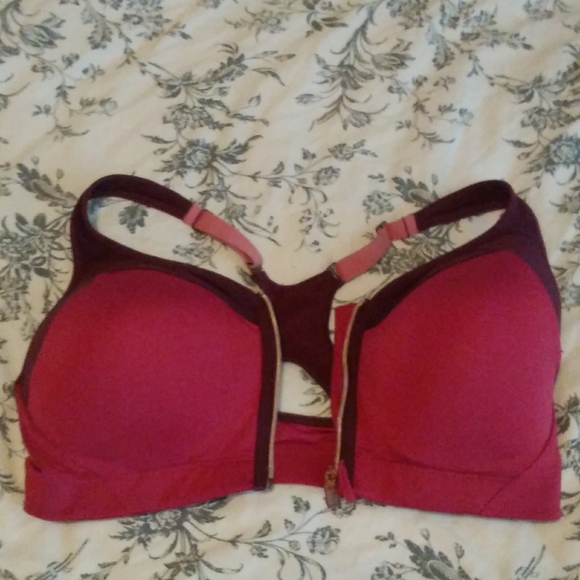 Champion magenta and purple sports bra size 38 D - Picture 4 of 4